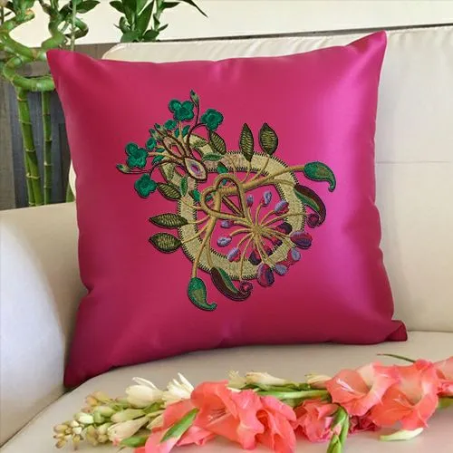 Embroidered Nature Knot Design On Cushion Cover